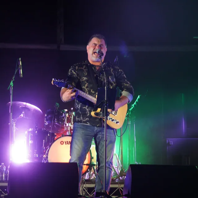 Shane Kerr promotional performance photograph